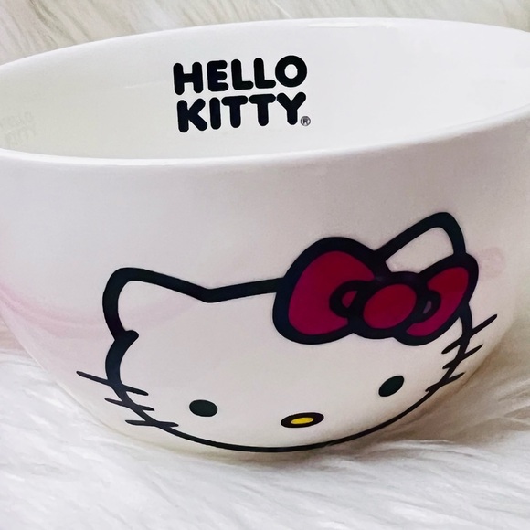 Hello Kitty Bowl - Picture 6 of 6
